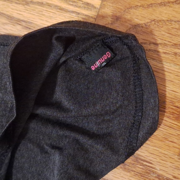 Volcom Anti-UV 30 UPF Basic Black T-Shirt M - Picture 5 of 7